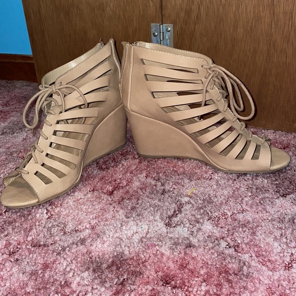 Charlotte Russe Wedges - Picture 2 of 7
